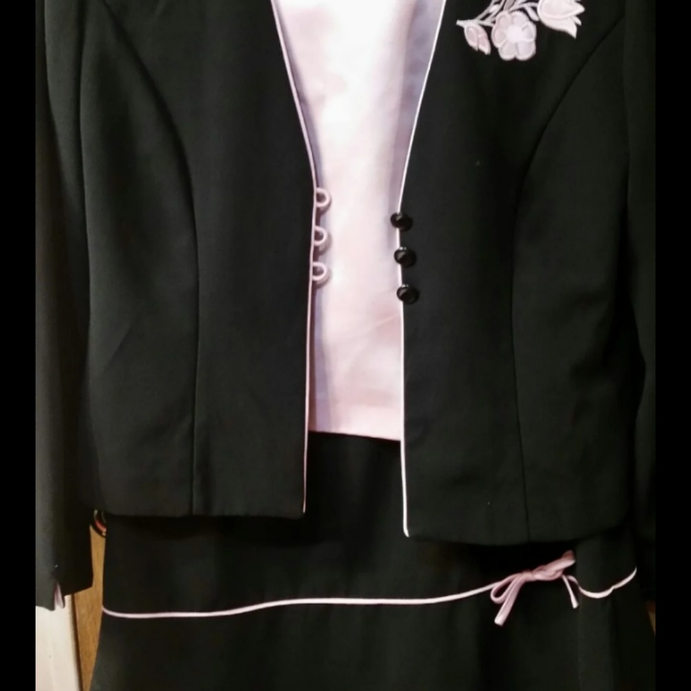 Sag Harbor 3 Piece Skirt Set size 6